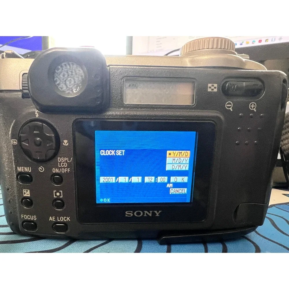 Sony Cyber-shot DSC-S75 3.3MP Digital Camera Silver Carl Zeiss Lens Tested